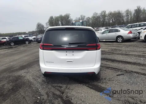 2025 Chrysler Pacifica Select z USA, uszkodzony, nr VIN 2C4RC1BGXSR521900